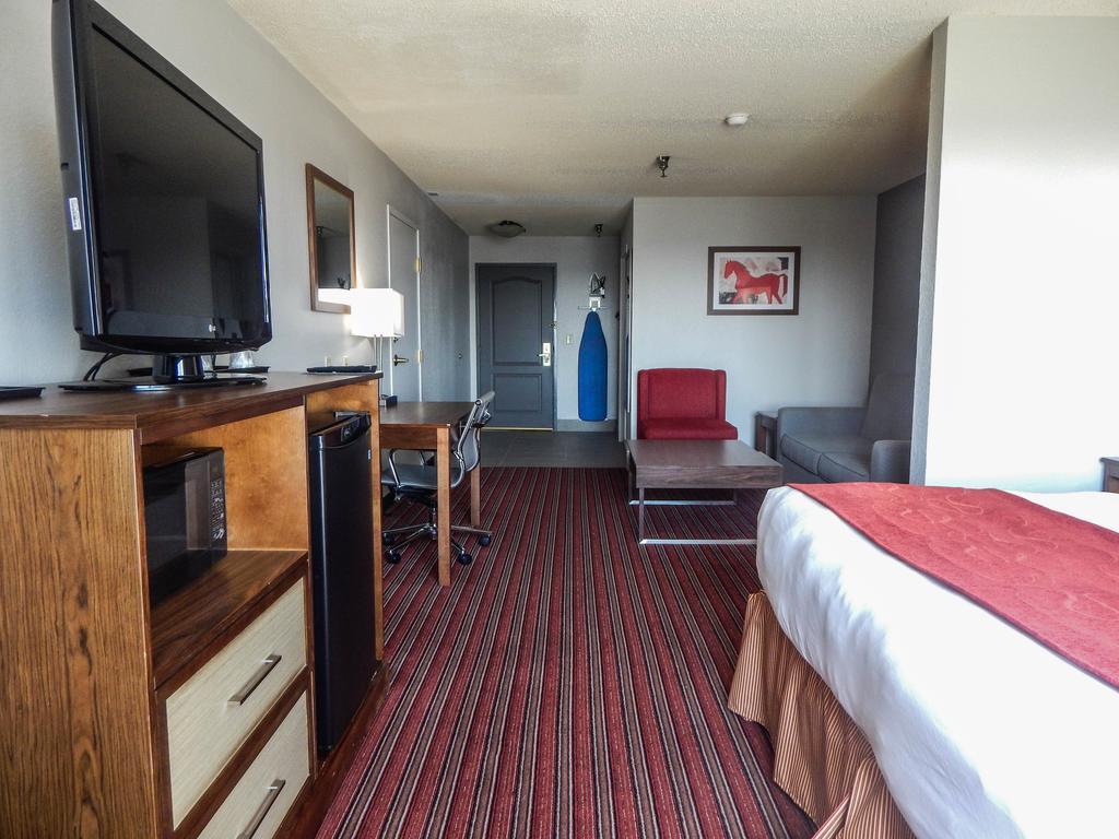 Country Inn & Suites By Radisson, Dfw Airport South, Tx ايرفينغ المظهر الخارجي الصورة
