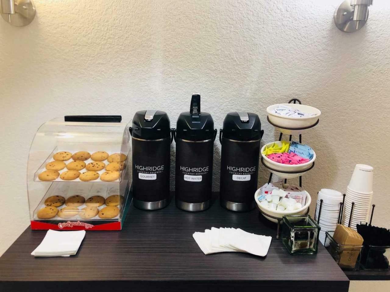 Country Inn & Suites By Radisson, Dfw Airport South, Tx ايرفينغ المظهر الخارجي الصورة