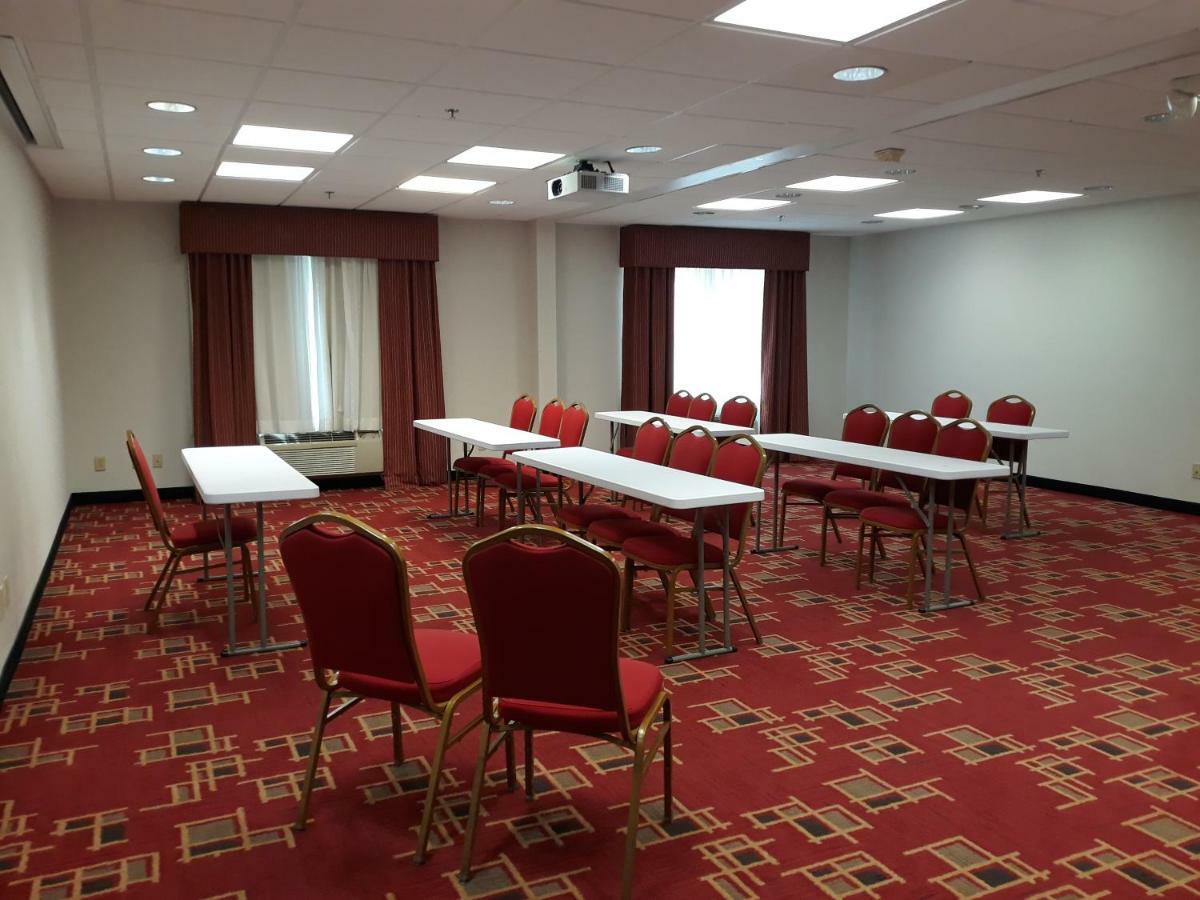 Country Inn & Suites By Radisson, Dfw Airport South, Tx ايرفينغ المظهر الخارجي الصورة